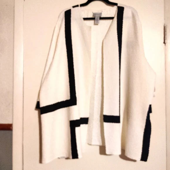Catherines Black and White Jacket/Sweater Size 1X 18/20W - Picture 2 of 8